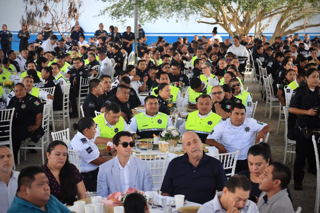 Reconoce con acciones a policías de Solidaridad