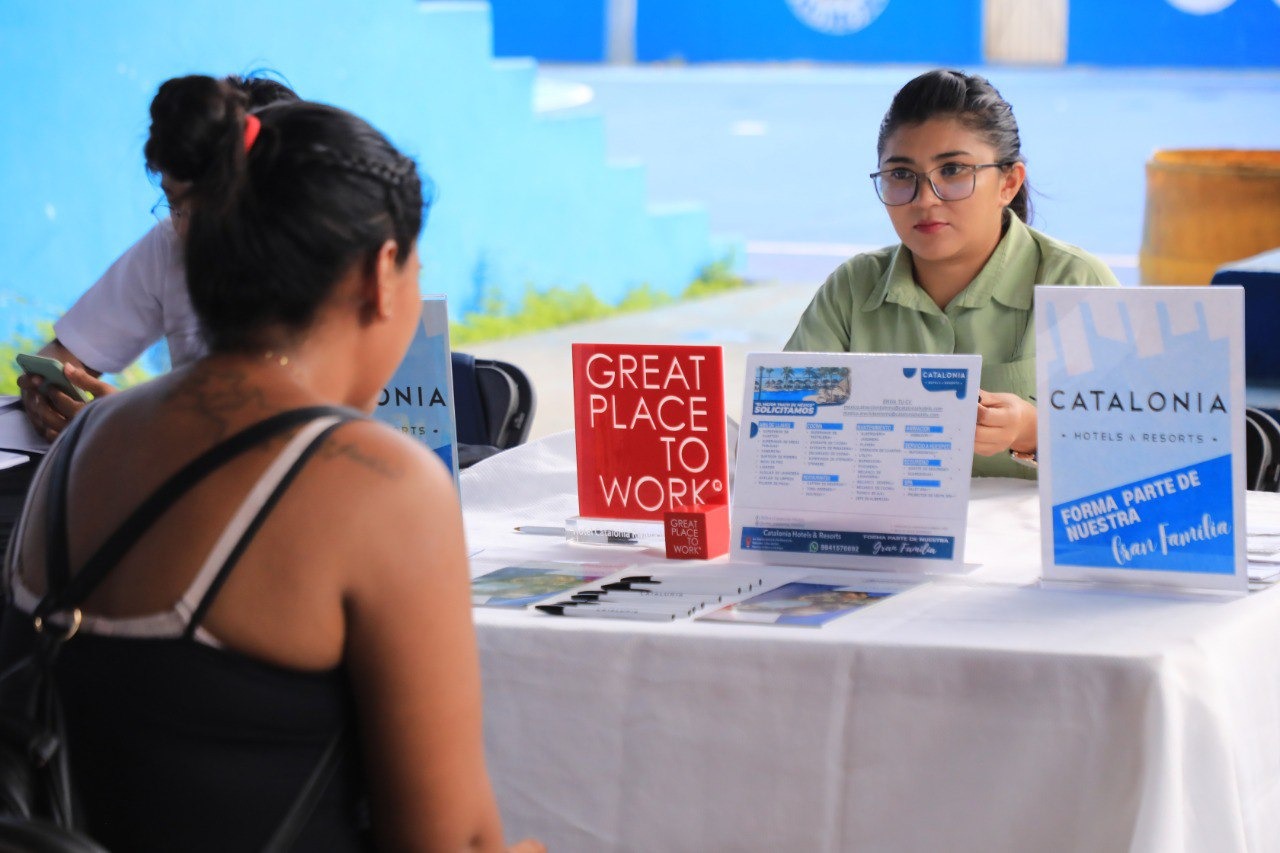 ¿Buscas empleo? Hay mil 750 vacantes en Playa del Carmen