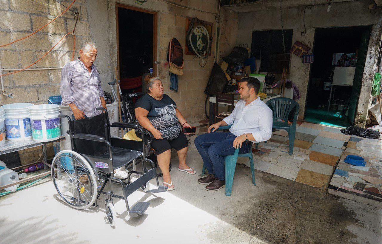 Atienden a familias cancunenses que más lo necesitan