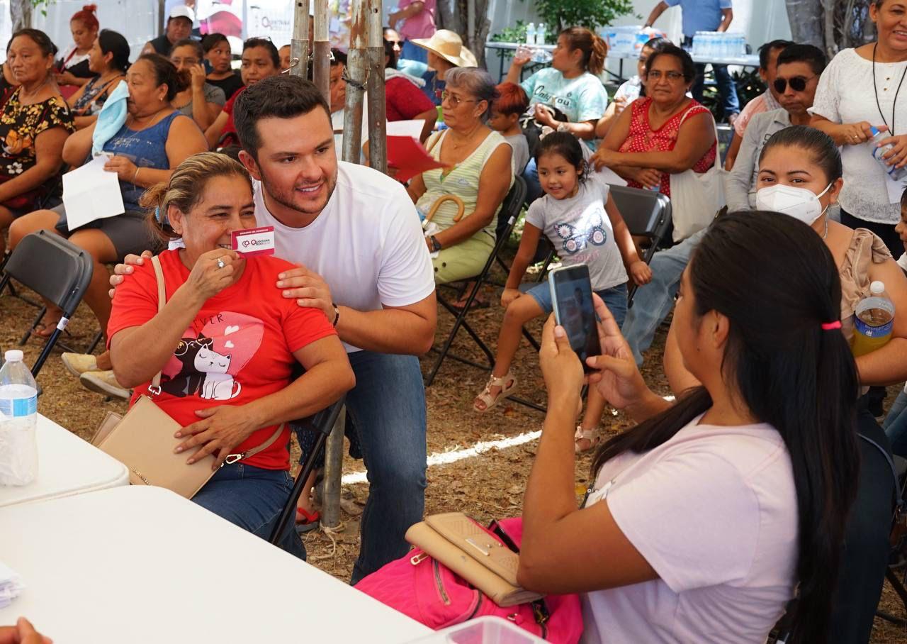 Tienden la mano a las familias más vulnerables de Cancún