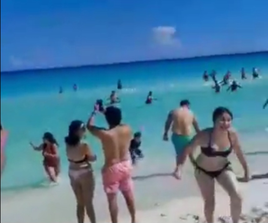 Desalojan Playa Marlín en Cancún, por presencia de tiburón