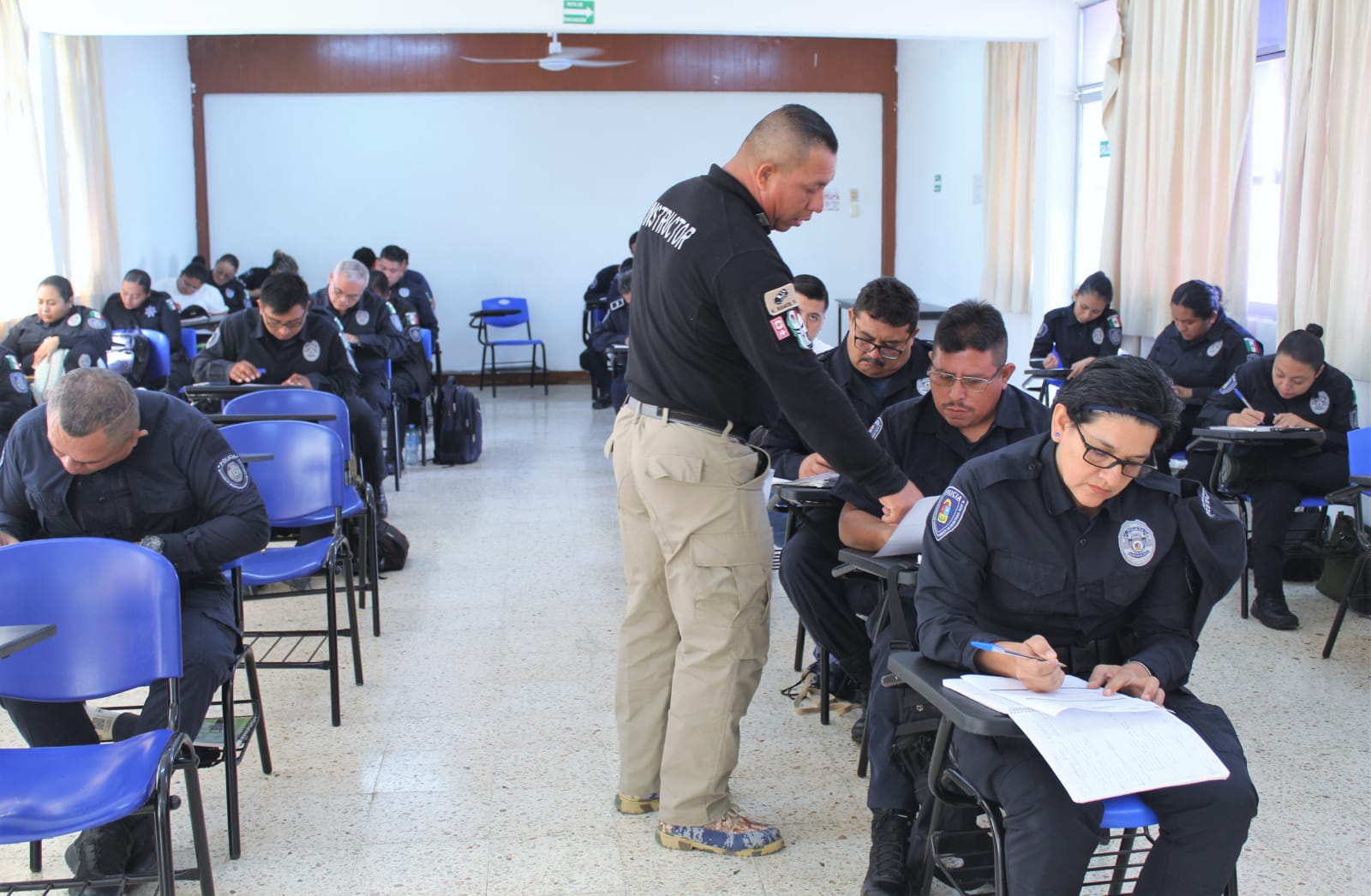 Universidad policial impartirá 2 carreras el próximo ciclo escolar
