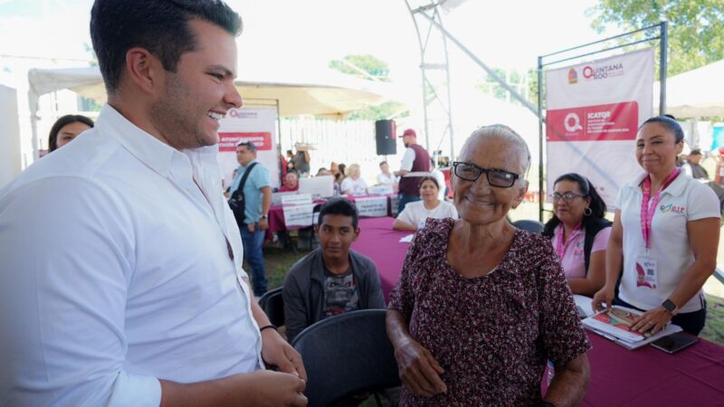 Familias de Calderitas reciben apoyos de las Caravanas del Bienestar
