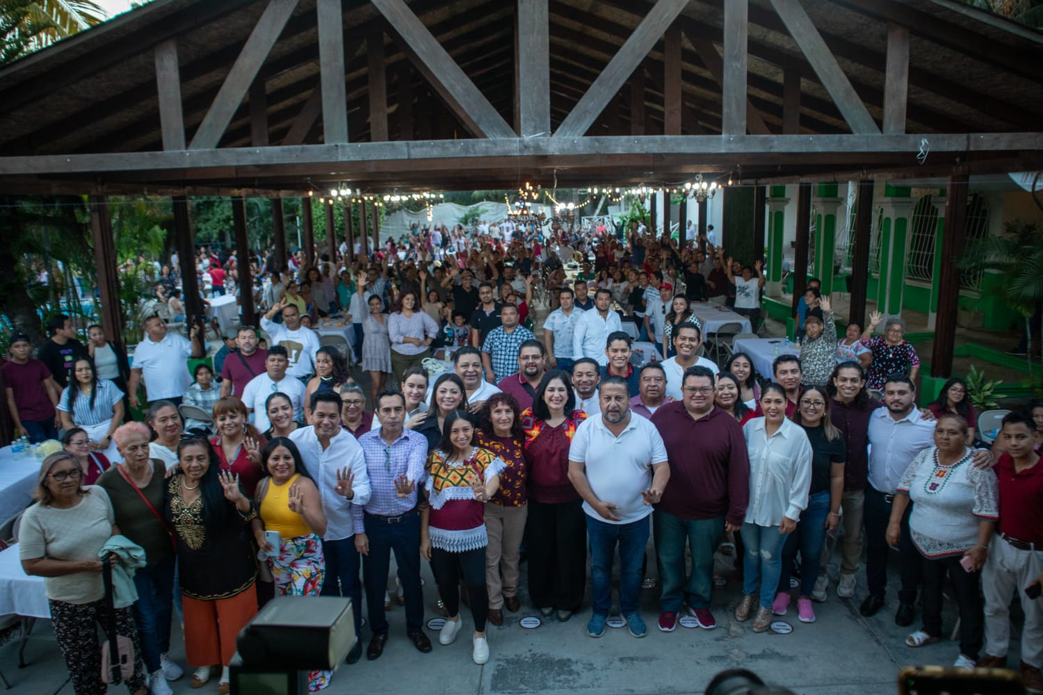 Morenistas celebran con tamaliza el Día de la Candelaria 