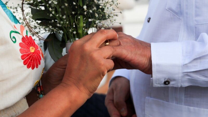 San Valentín: Consolidan su amor 302 parejas en bodas colectivas