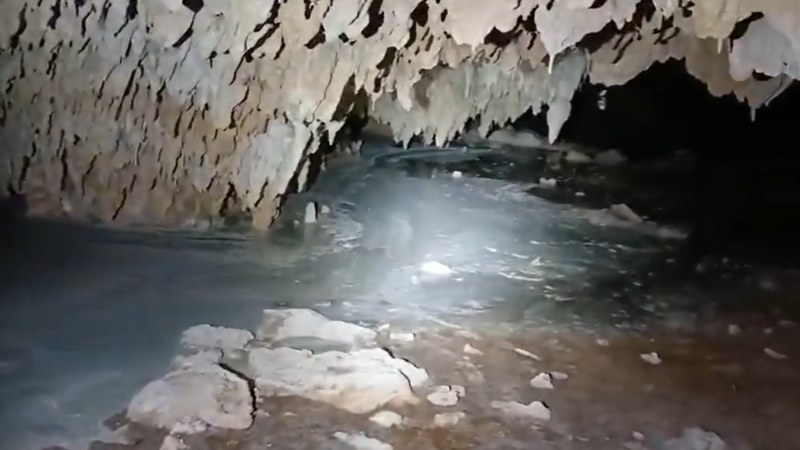 VIDEO: Exhiben derrame de cemento en cuevas por Tren Maya