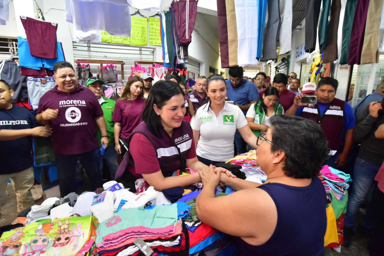 Estefanía Mercado promete mercados dignos en Solidaridad