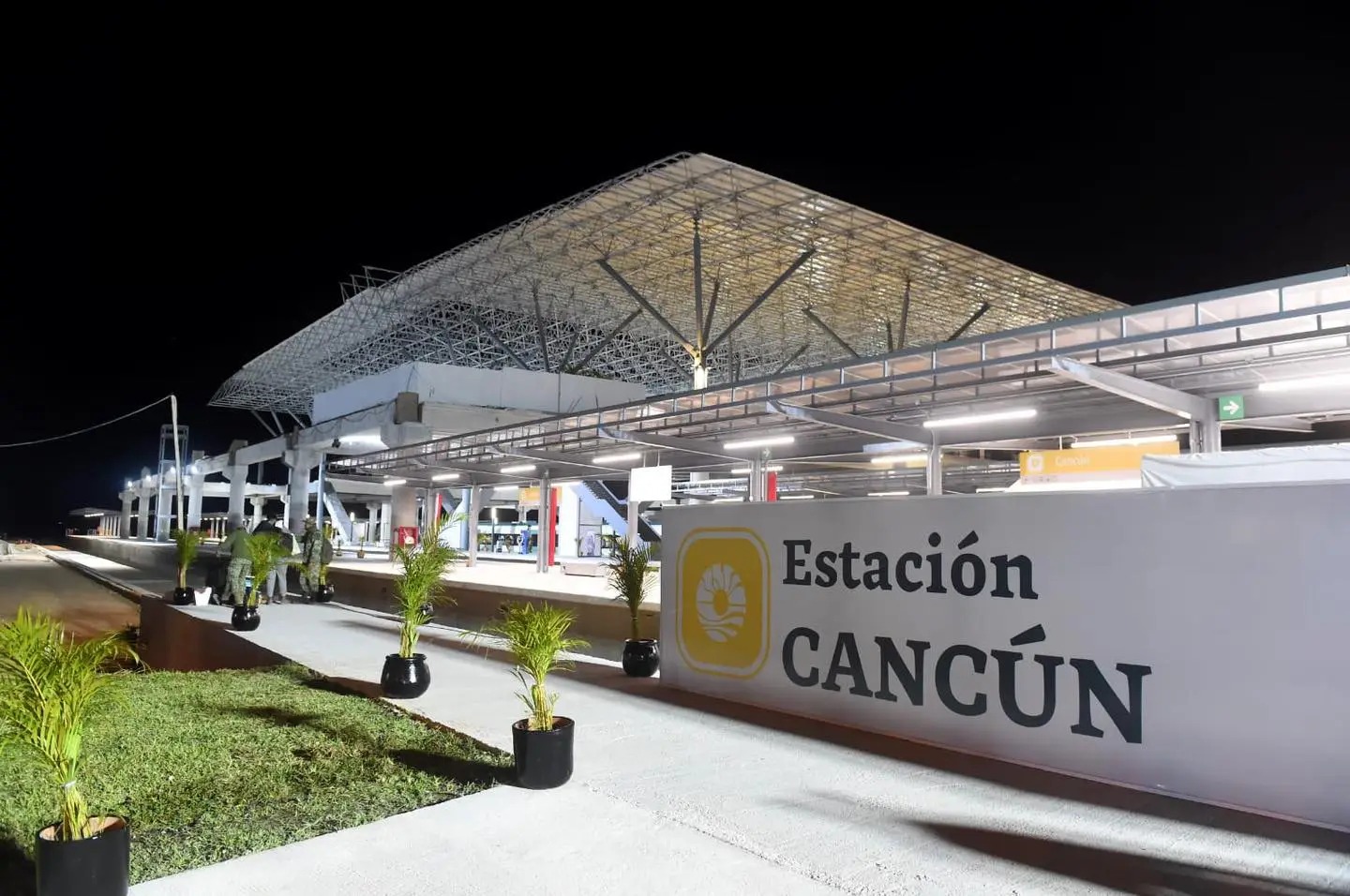 Así puedes llegar al Tren Maya desde el Aeropuerto de Cancún