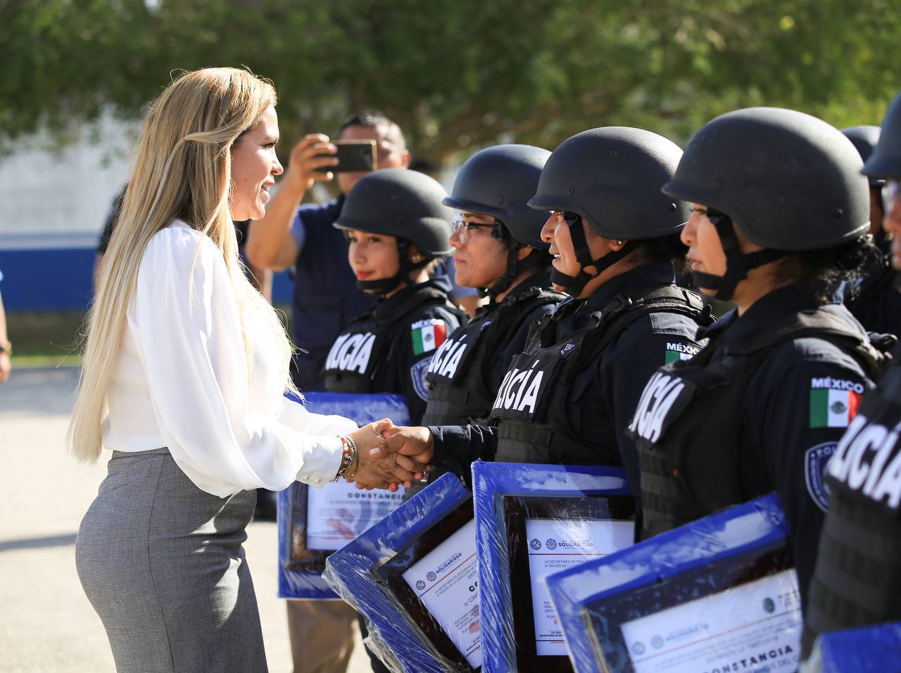 Consolida Lili Campos una policía equipada y eficiente