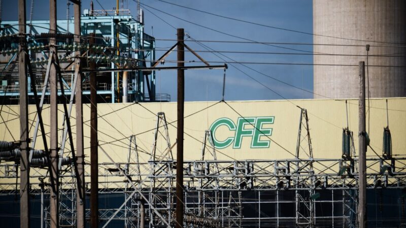 CFE: Prevén pérdidas millonarias por apagón masivo