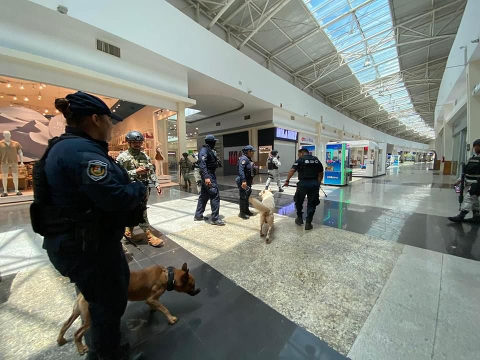 Evacuan plaza Las Américas de Chetumal por amenaza de bomba