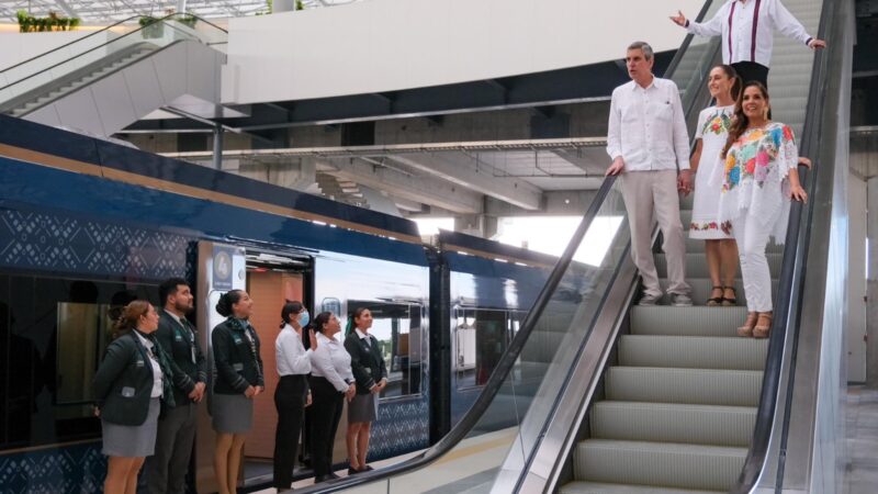 Tren Maya: inauguran AMLO y Sheinbaum nuevo modelo en Cancún