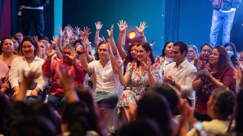 Dialogan mujeres solidarenses con el senador Eugenio Segura