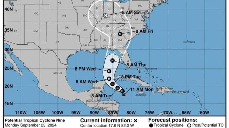 Quintana Roo, en alerta azul por el ciclón tropical número 9