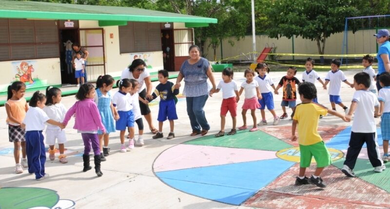 Absorbe infraestructura educativa a desempleados del Tren Maya