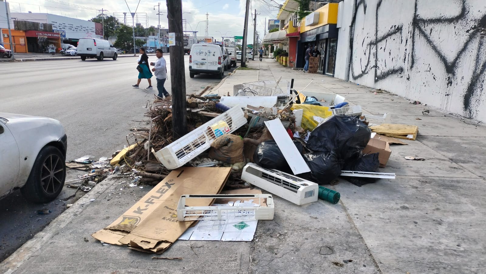 Persiste problema de basura en Cancún pese a «patrullas verdes»